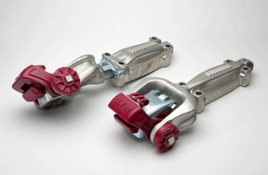Off-road trailer couplings
